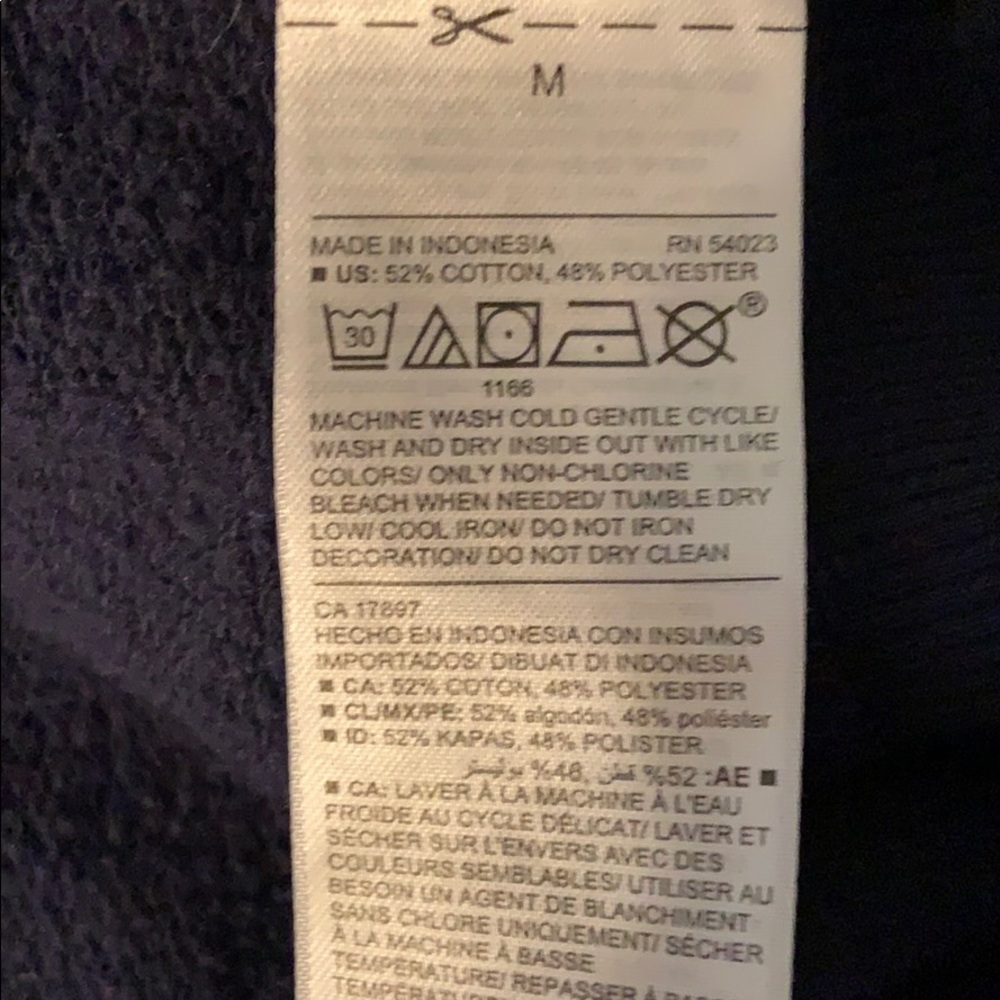 Old navy sweater - Picture 4 of 4